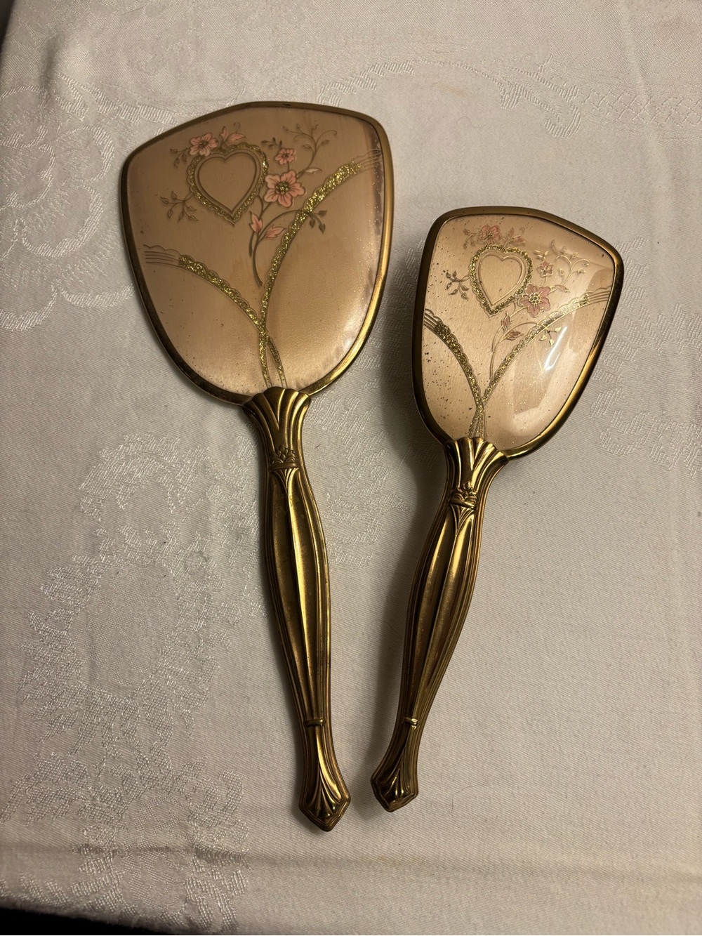 Vintage Gold Hand Mirror and Brush Set with Pink Floral Heart - Picture 5 of 9